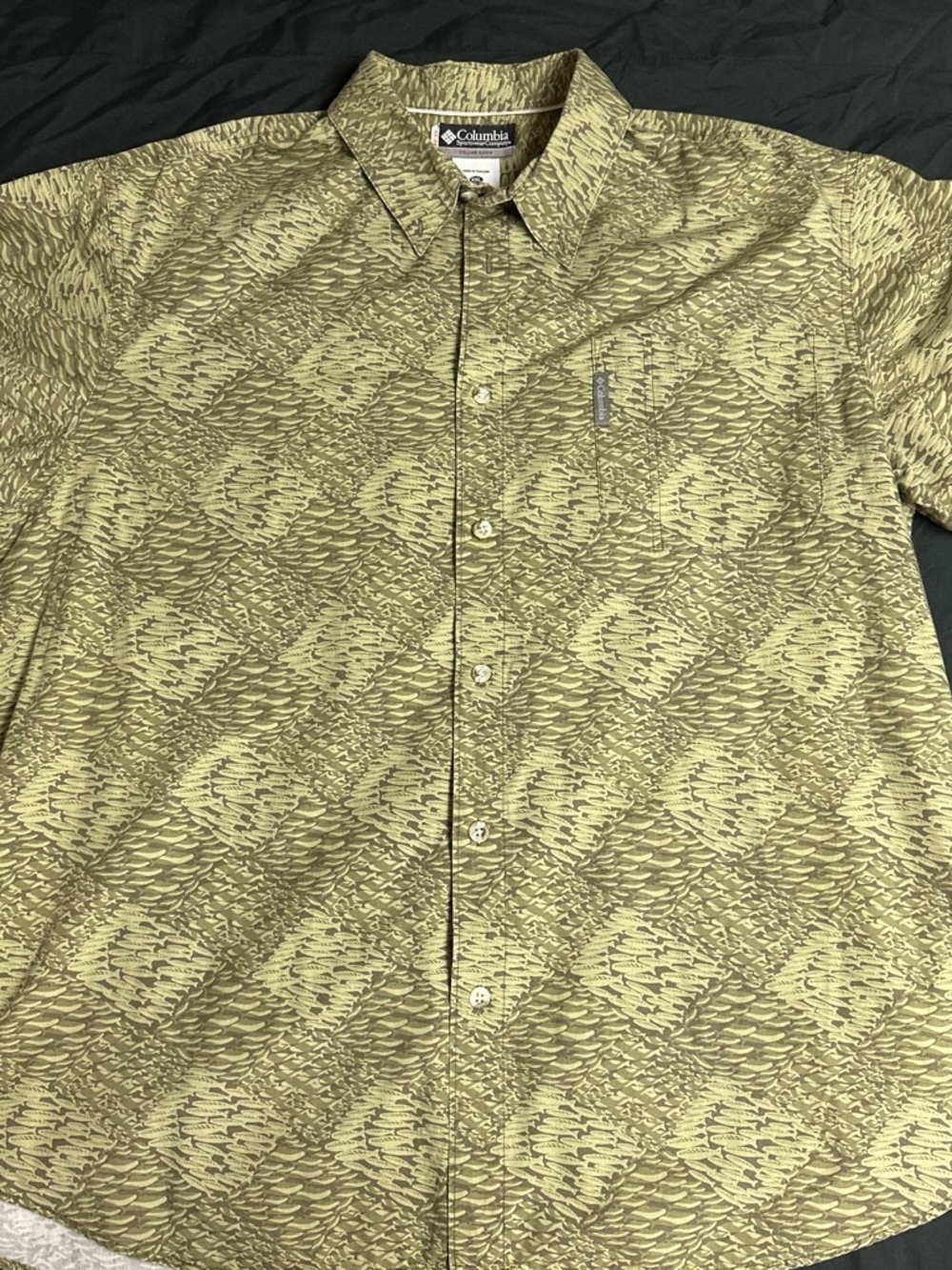 Columbia Short-Sleeve Button-Down Shirt in Fish Pattern